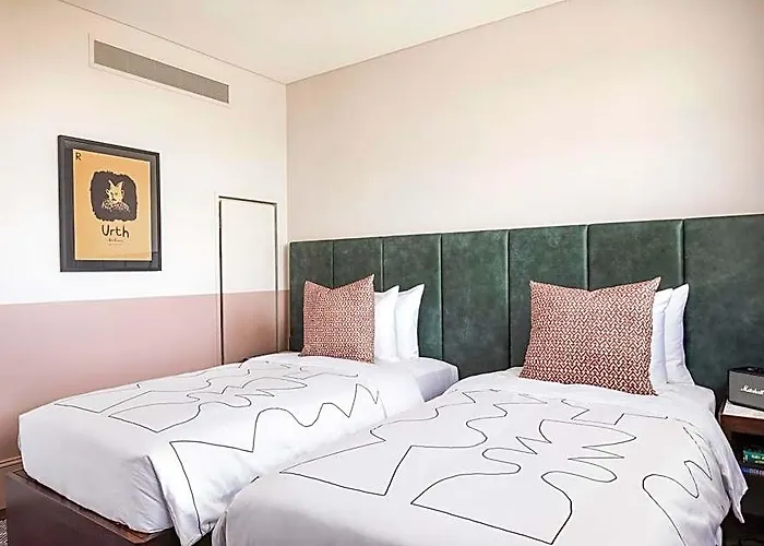 The Hoxton, Hotel