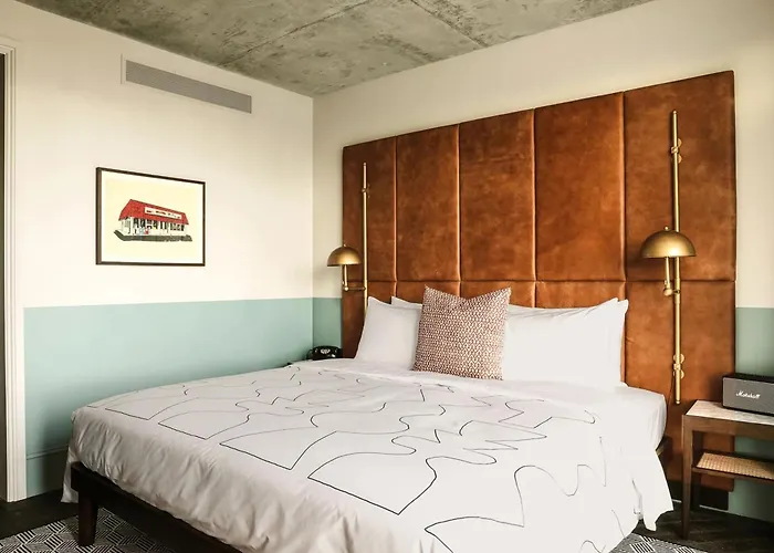 The Hoxton, Hotel