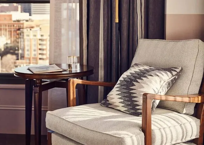 The Hoxton, 4*
